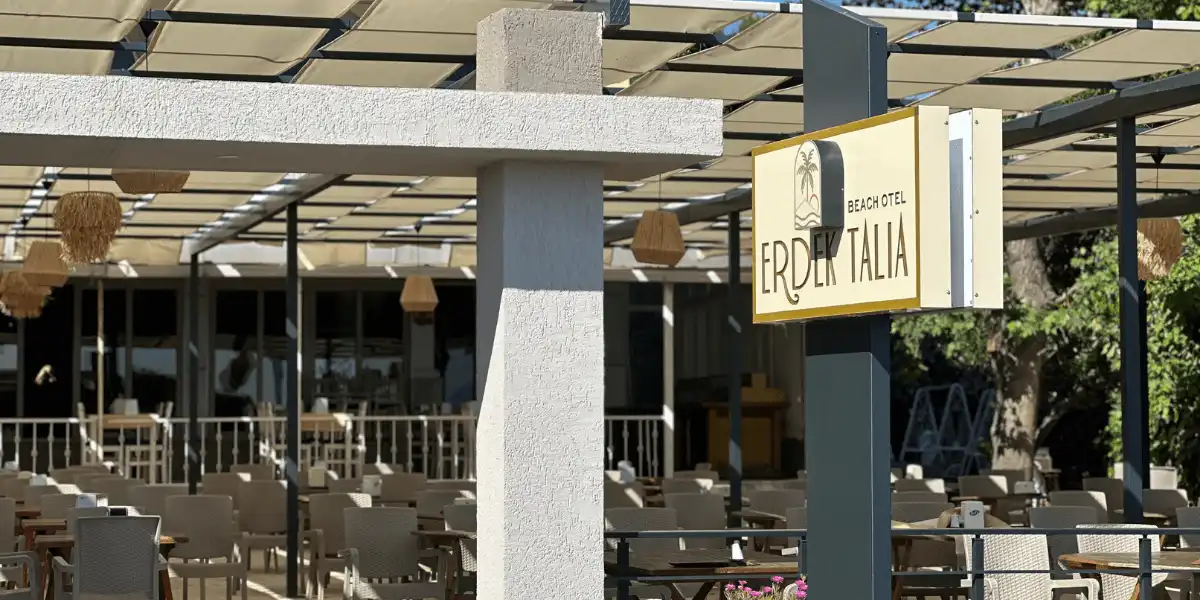 Erdek Talia Beach Otel’in değerleri ve misyonunu yansıtan sade ve doğal konsept